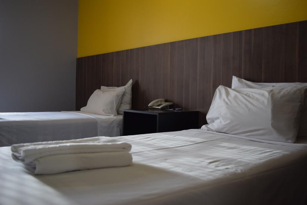 Quarto Standard com Cama de Casal ou 2 de Solteiro